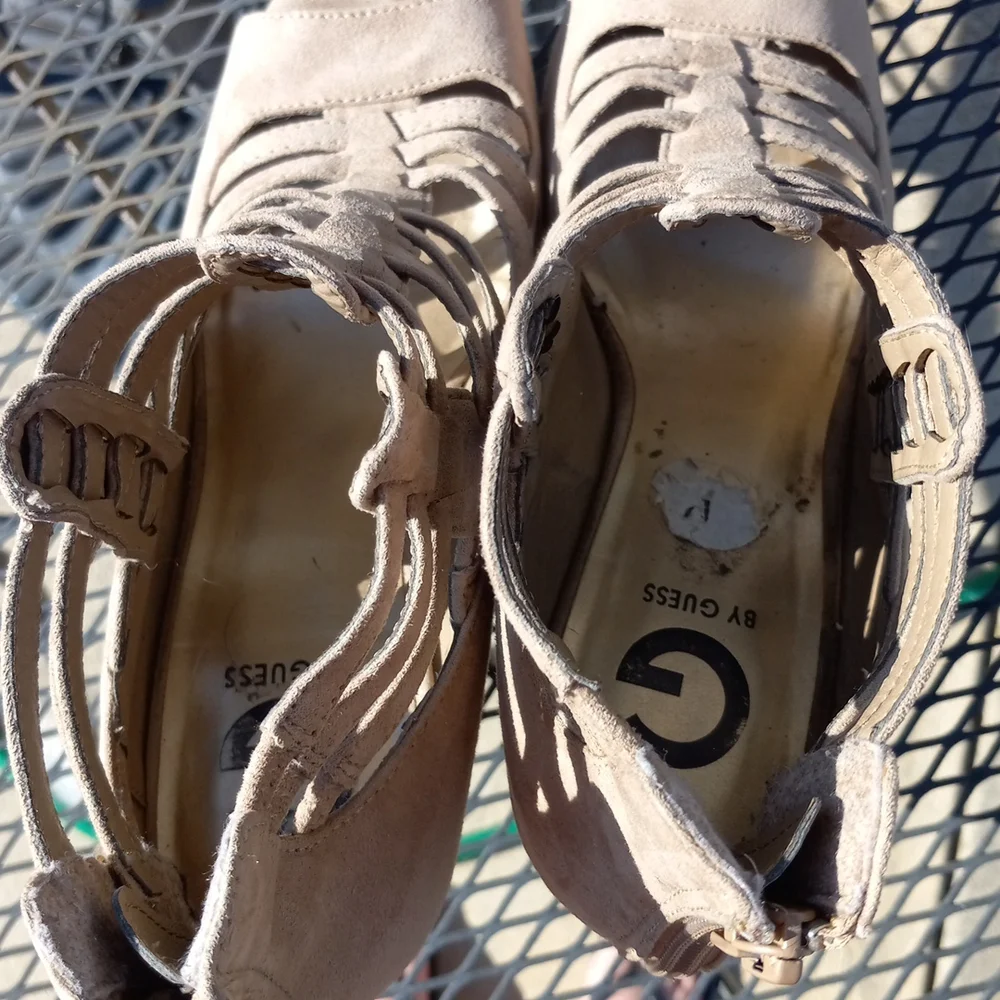 Guess women size